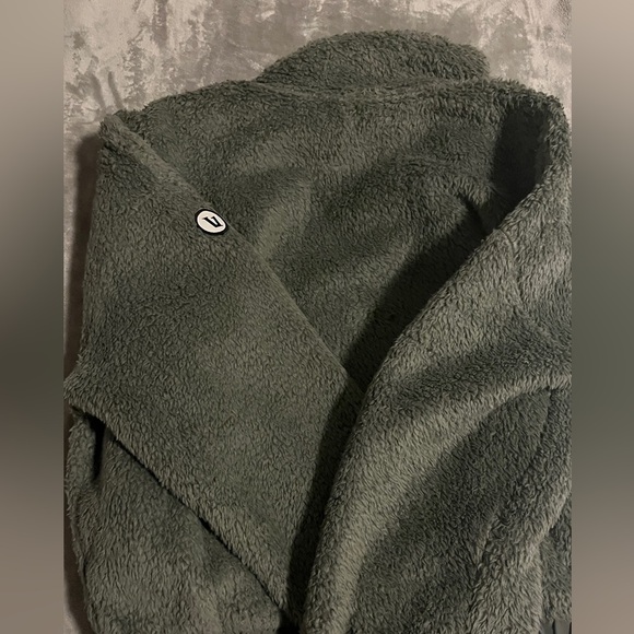 Vuori Fleece Jacket XS - Picture 4 of 4